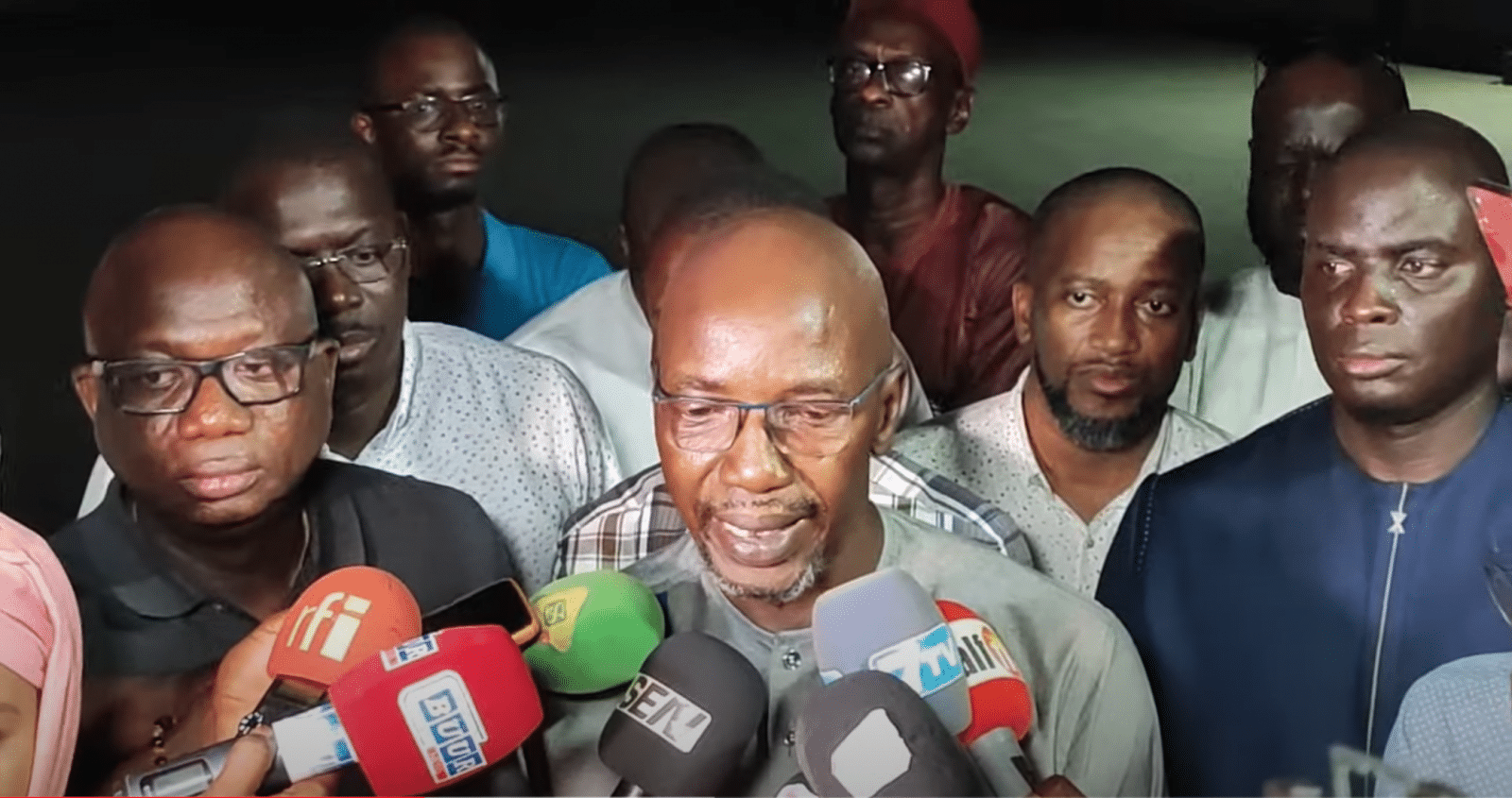 Communiqué des avocats de Sonko: les robes noires dénoncent l'inaction de la DGE