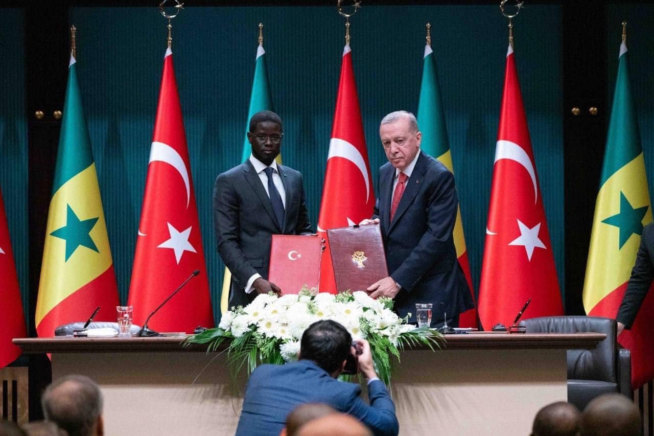Turquie : Echanges fructueux entre le Président Bassirou Diomaye Faye et son homologue Recep Tayyip Erdoğan