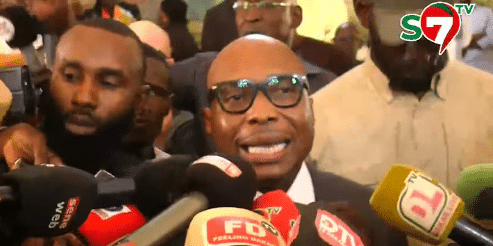 Le point de presse Barth interrompu par les FDS : "C’est une honte totale", (Seydou Gueye)