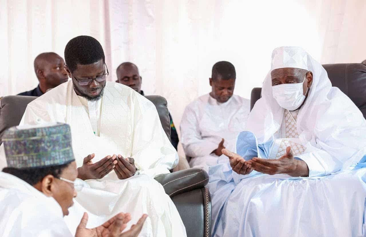 Louga : Le Chef de l’Etat chez le Khalif Thierno Mouhamdoul Bachir Tall