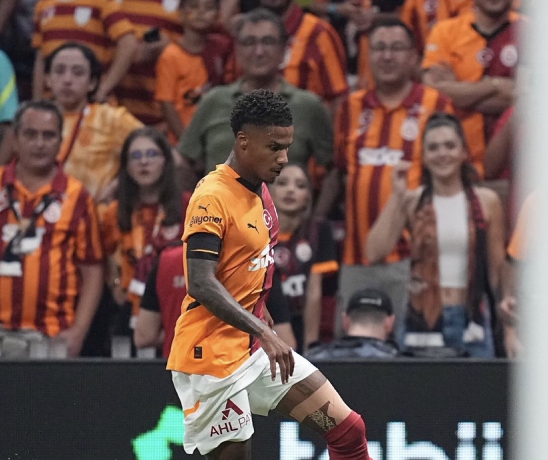 Ismail Jakobs en difficulté : une saison plombée par les blessures