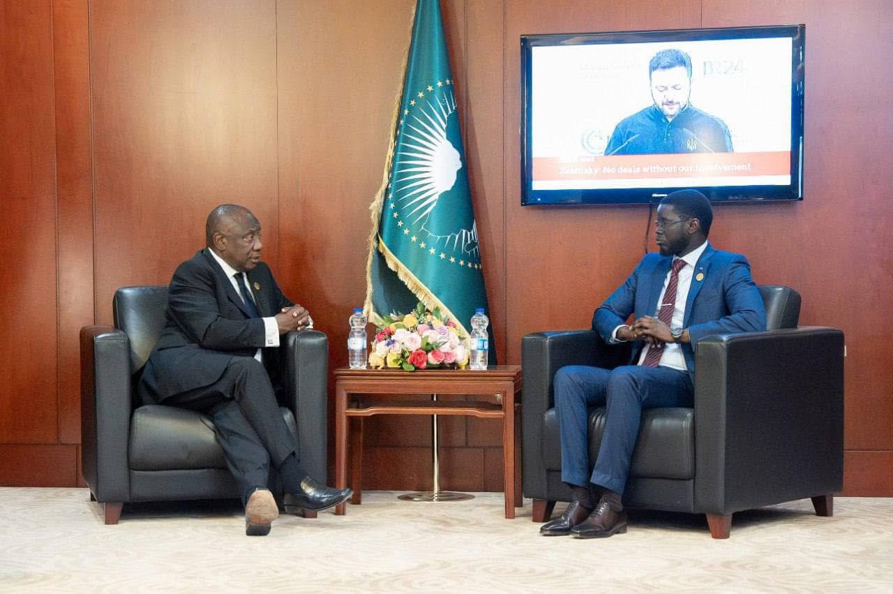 Sommet de l’UA : Le Chef de l’Etat s’est entretenu avec Cyril Ramaphosa, Président de la République d’Afrique du Sud