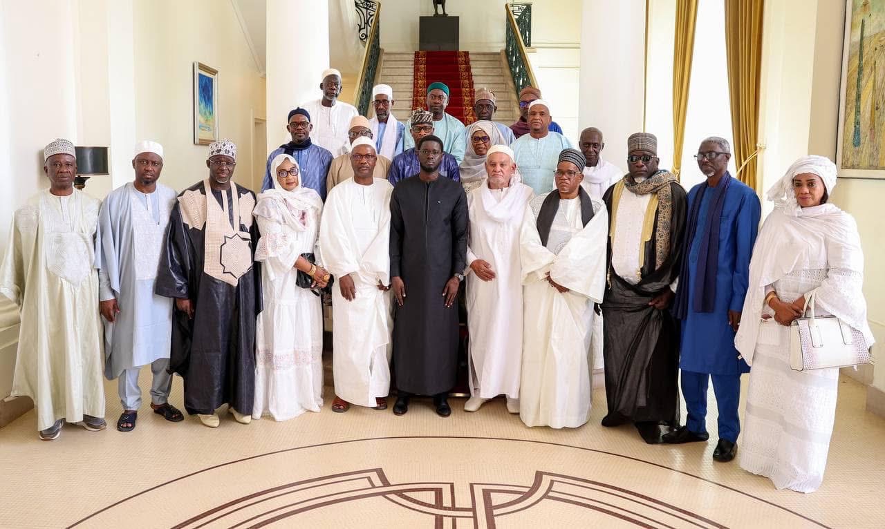 Palais : Le Chef de l’Etat a reçu le comité d’organisation du colloque mondial de la Tijaniyya