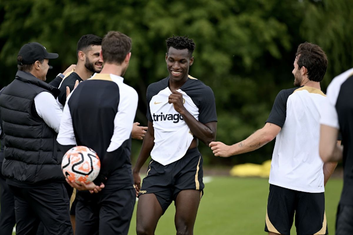 Chelsea : "Nico a commencé à courir à l’extérieur, ce qui est positif", (Entraîneur)