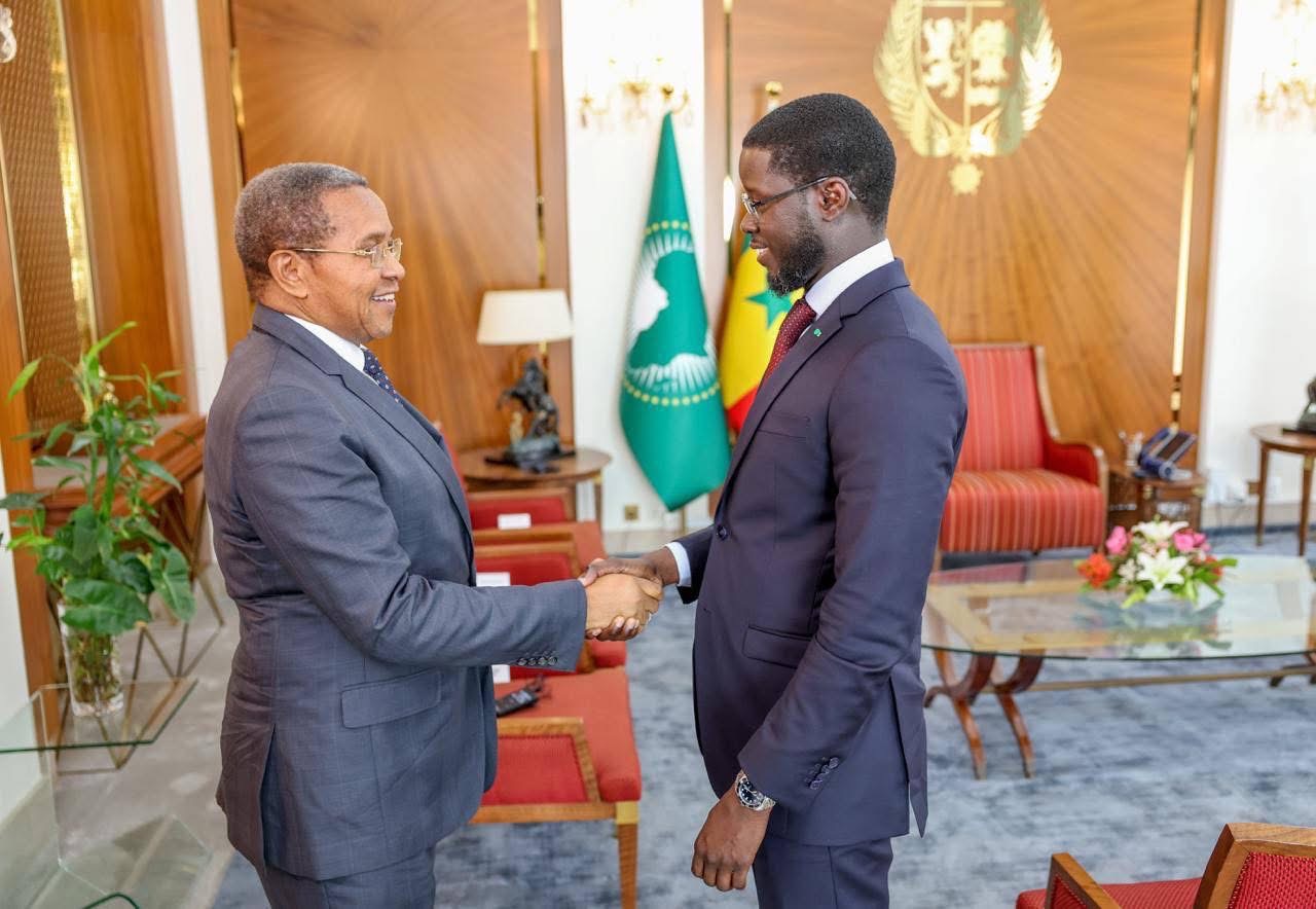Palais : Le Chef de l’Etat a reçu Jakaya Kikwete, ancien Président de la Tanzanie