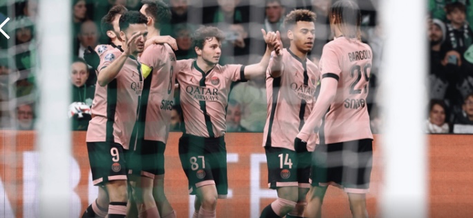 Ligue 1 : Le PSG atomise Saint-Etienne et file droit vers le titre !