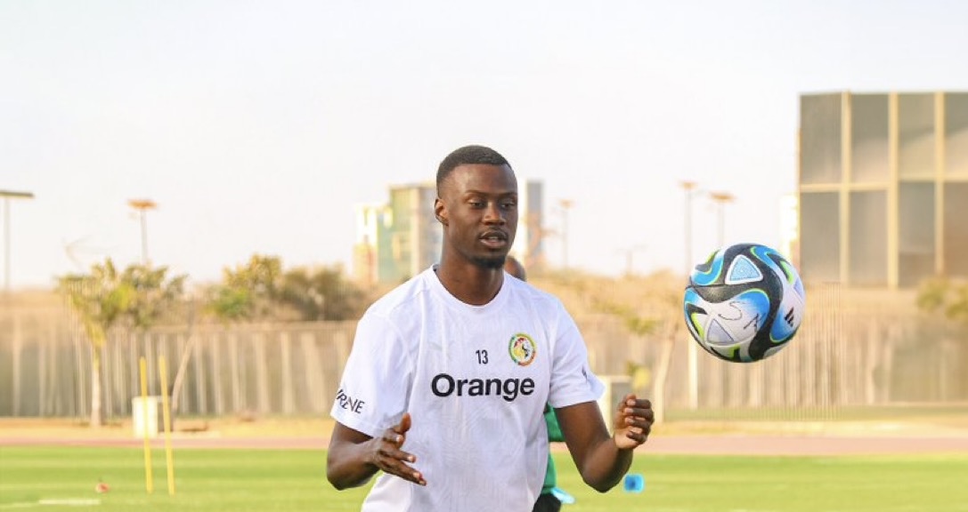 Hellas Vérone : Cheikh Niasse forfait contre Parme en raison d’une blessure musculaire