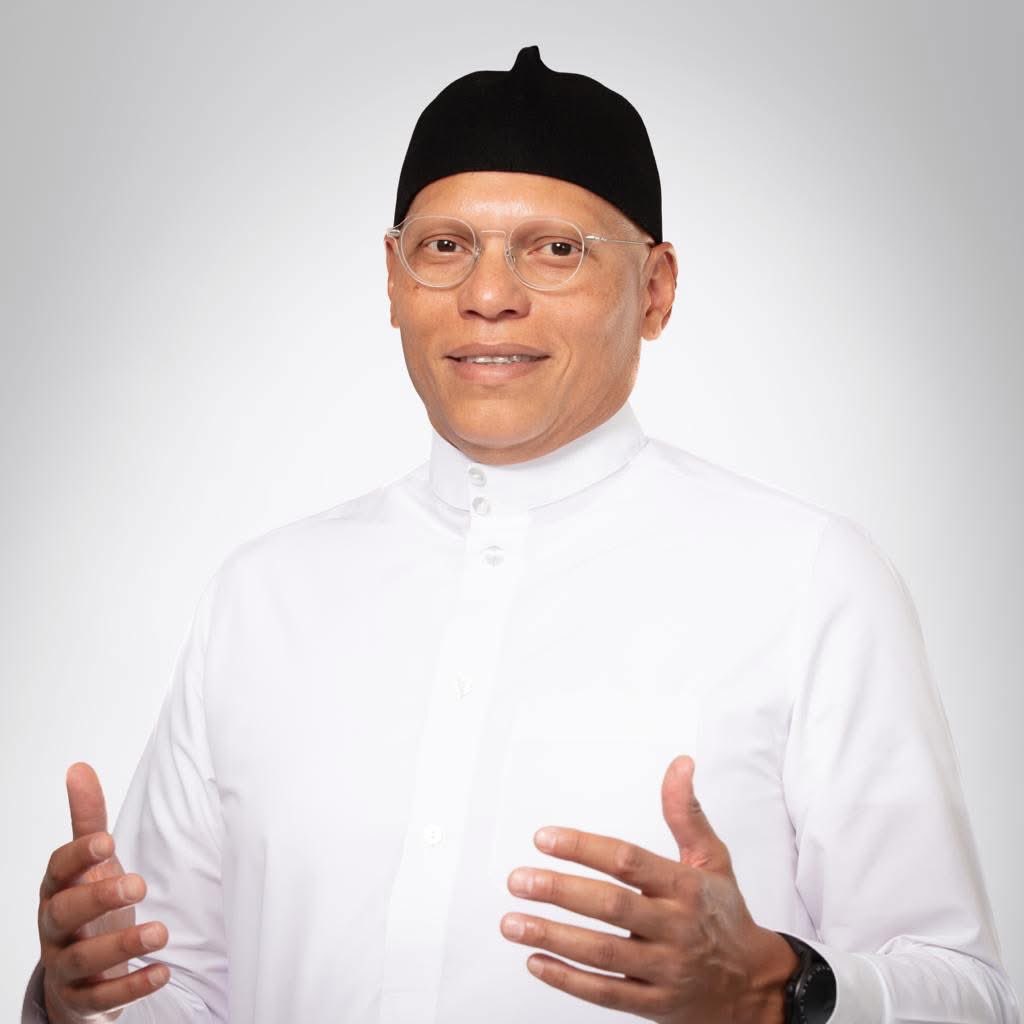Korité 2025 : Karim Wade adresse un message aux sénégalais et examine la situation du pays