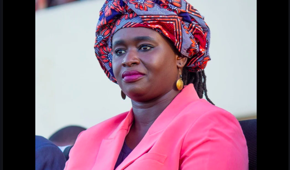 Nécrologie : Khadija Mahecor Diouf annonce le décès de son père, Chérif El Waly Diop