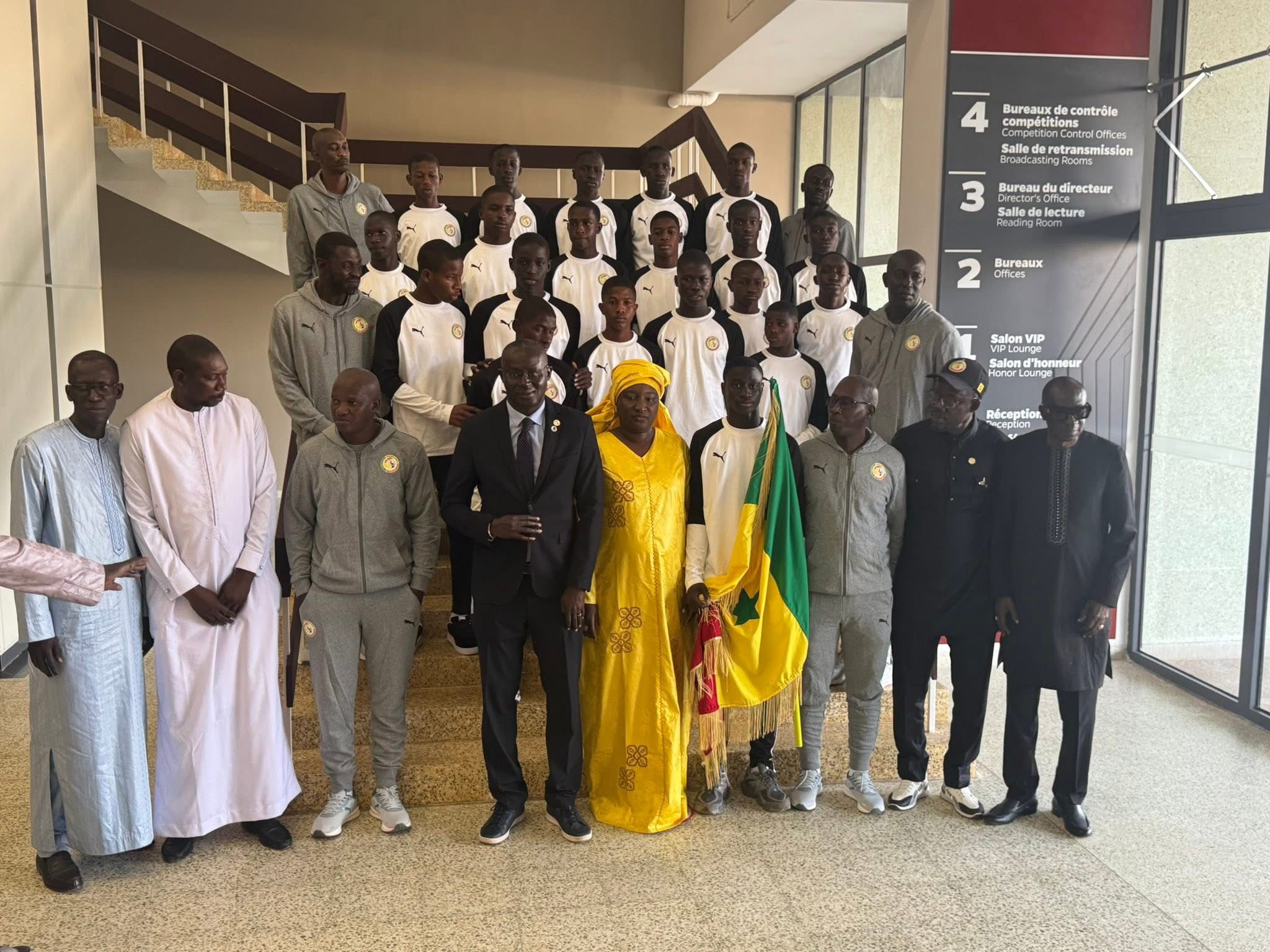 Remise officielle des drapeaux aux sélections nationales : le Sénégal en route vers de nouveaux défis continentaux et mondiaux