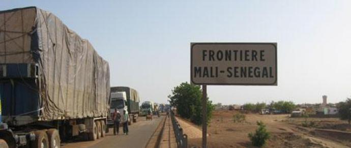 Transport : Les gros porteurs hors normes et hors gabarit interdits de circulation au Mali (Communiqué)