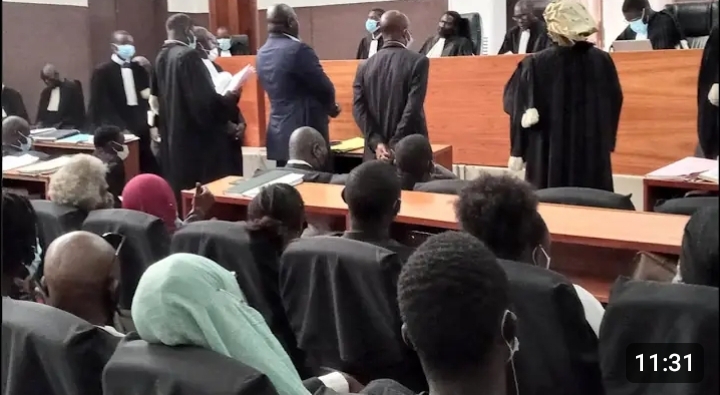 (Vidéo) - Procès Azoura - Présent dans la salle, Diop Taif donne les détails en coulisse : "Me El Hadj Diouf..."