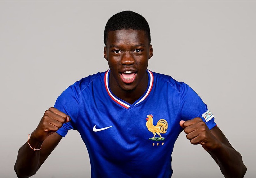 Mercato : Mamadou Sarr s’engage avec Chelsea jusqu’en 2033