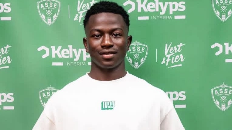 Officiel : Lassana Traoré (Diambars) s’engage avec l’AS Saint-Étienne jusqu’en 2029