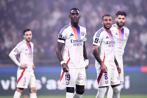 Football : L'Olympique Lyonnais est rétrogradé en Ligue 2 par la DNCG !