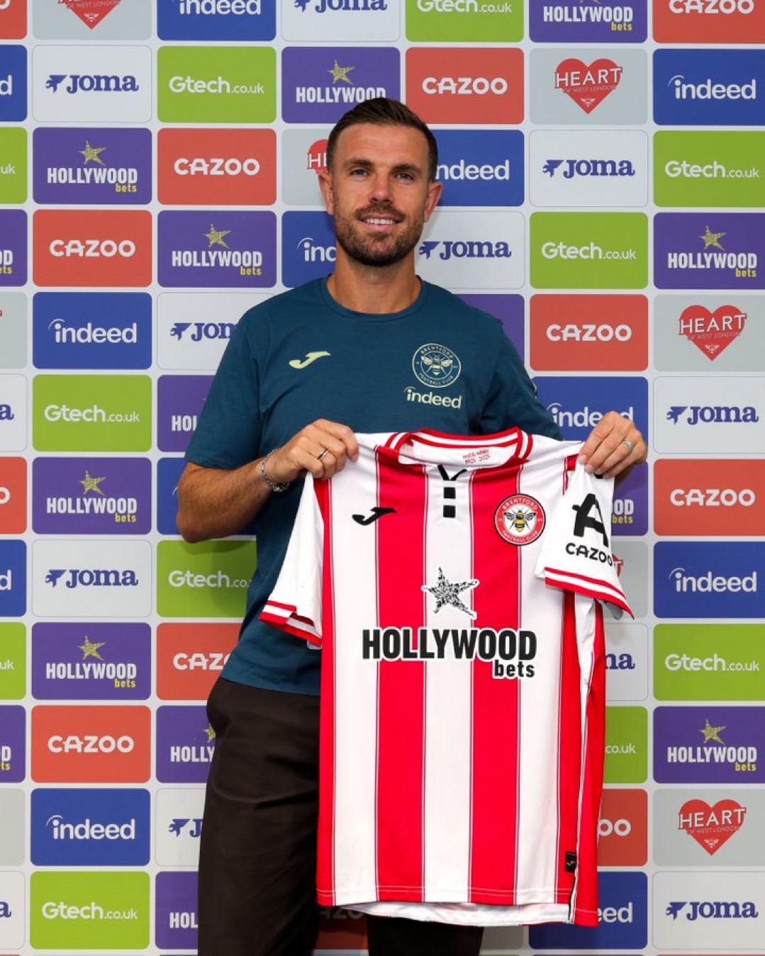 Jordan Henderson fait son retour en Angleterre et signe à Brentford