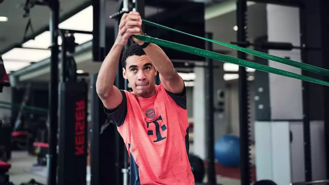 Jamal Musiala entame sa rééducation après une grave blessure face au PSG