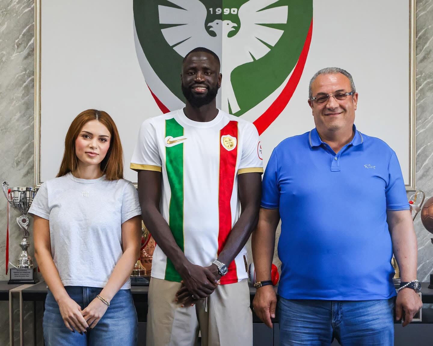 Cheikhou Kouyaté signe à Amedspor et retrouve Mbaye Diagne