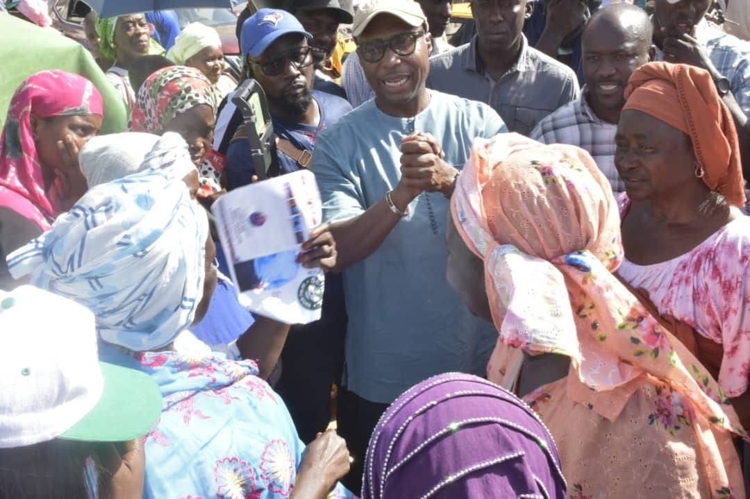 Campagne de proximité : Barthélemy Dias accueillie chaleureusement à la Médina