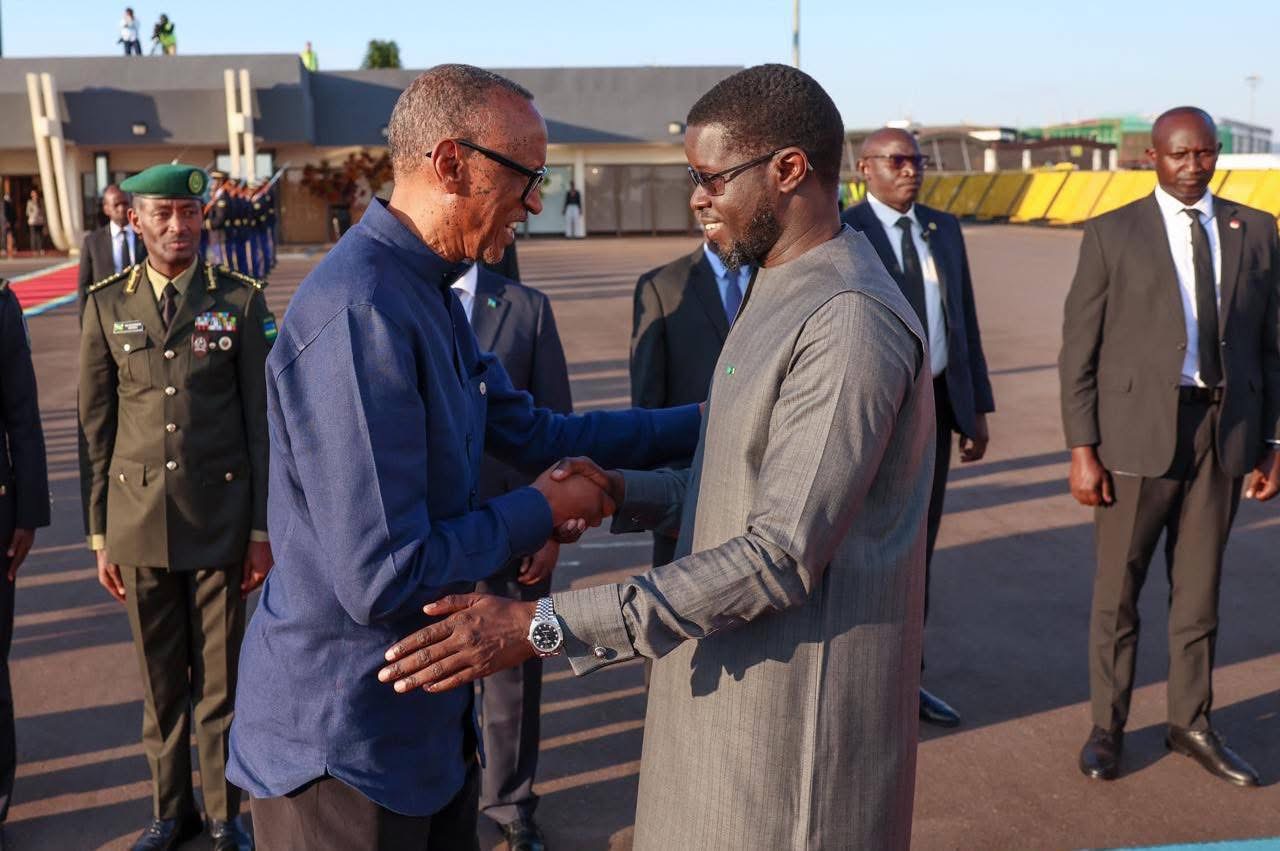 Visite de travail : Le Président Bassirou Diomaye Faye, est arrivé ce vendredi à Kigali, au Rwanda