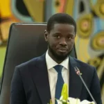 (Vidéo) Les premiers mots d’Aliou Sall accompagné de sa femme depuis sa libération « Bima DIC Diélsé Sama Keur… »