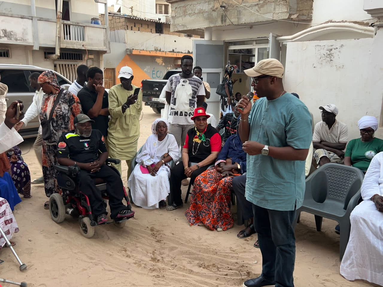 Barth : "Heureux d’avoir échangé avec l’Association des personnes à mobilité réduite de Cambérène"