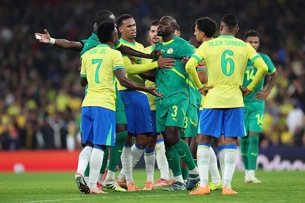 Défaite du Sénégal contre le Brésil (2-0) : "Excellent test pour les Lions", réagit Nabil Djellit