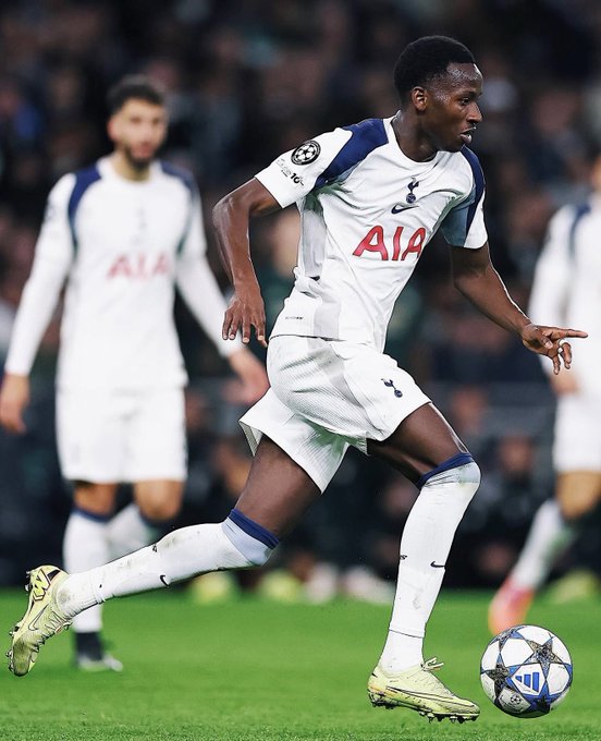 Tottenham - Manchester United : Pape Matar Sarr titulaire pour le choc d’ouverture de la 11ᵉ journée de Premier League