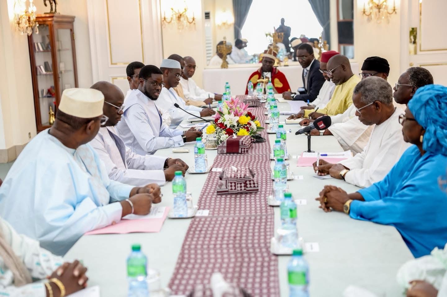 Audience : Le Chef de l’Etat a reçu le collectif des notables de la commune de Yenne