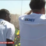 Magnifique communion entre les lions champion dAfrique et les supporters (Vidéo)