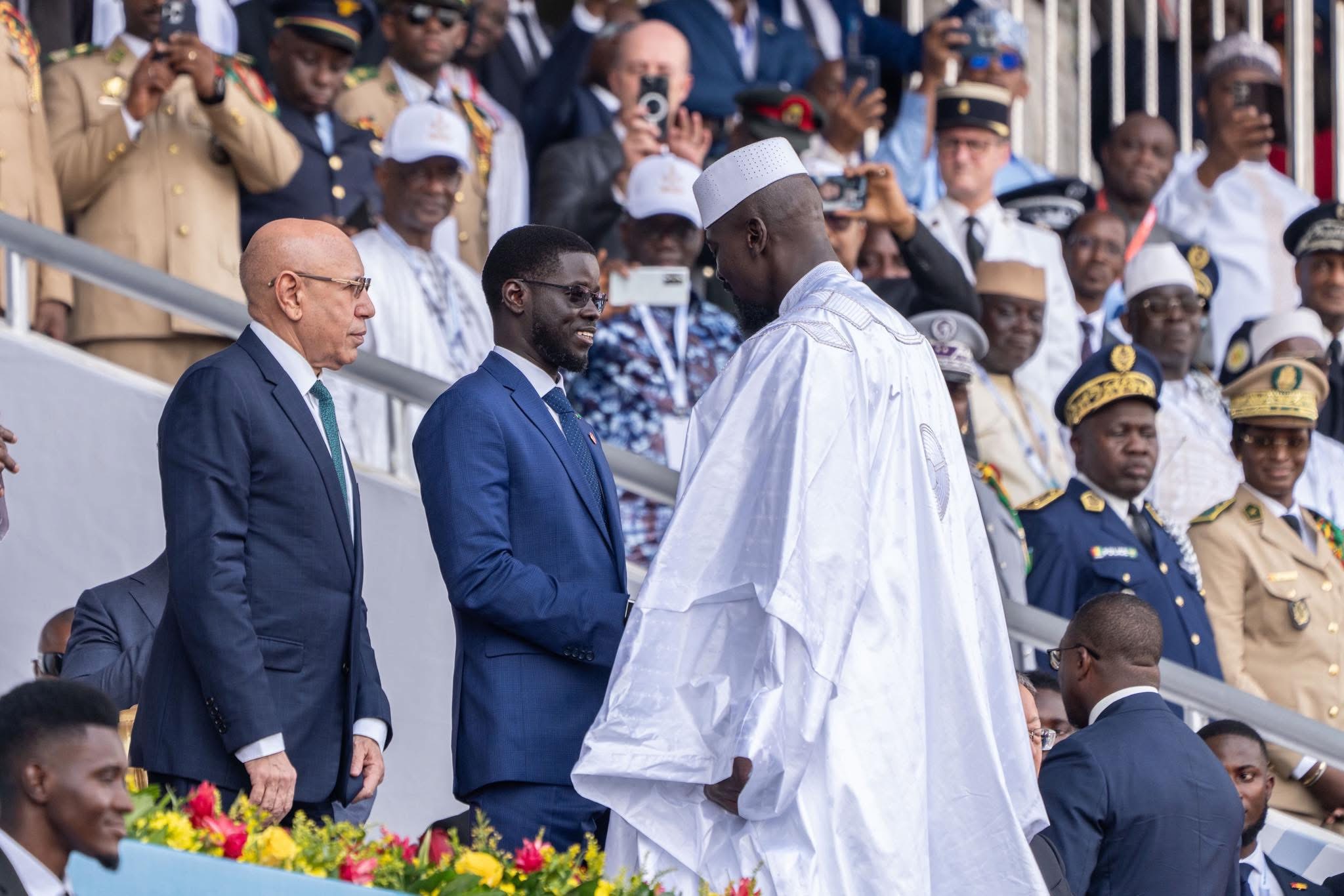 Guinée : Le Chef de l’Etat a pris part à la cérémonie de prestation de serment du Président Doumbouya