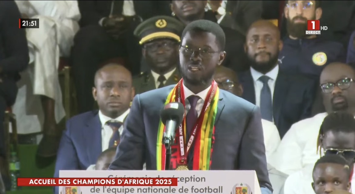 Sacre Continental : Diomaye offre à chaque joueur une enveloppe de 75 millions de FCFA et 1500m2 sur la petite côte