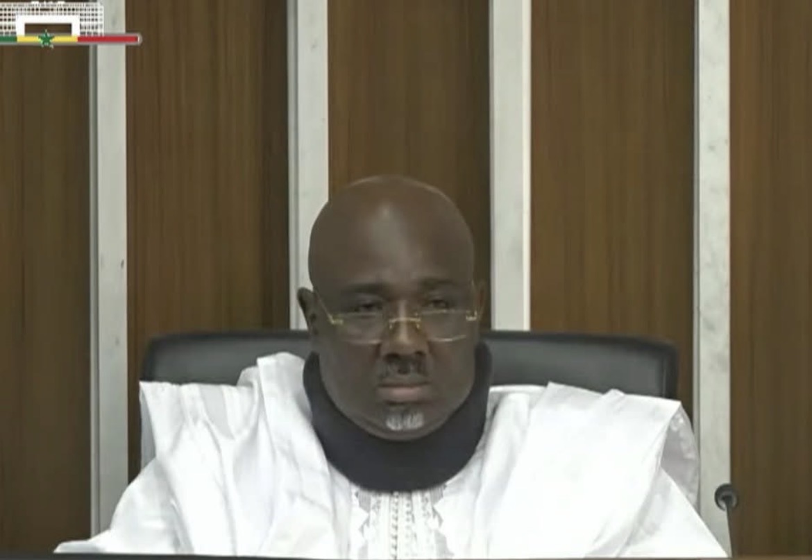 AN : Les députés lèvent l’immunité parlementaire de Farba Ngom