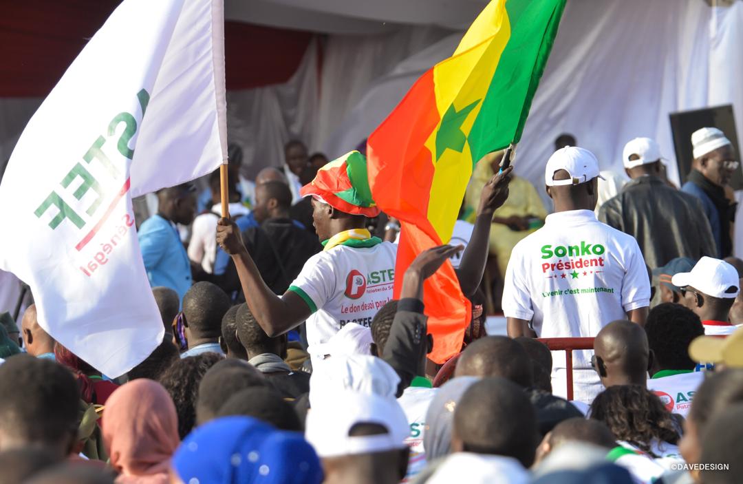 La coordination départementale de PASTEF à Tivaouane a annoncé le report de la cérémonie de lancement de son plan d’actions, initialement prévue le samedi 31 janvier. Ce report intervient dans un contexte marqué par des tensions sociales consécutives à des injures visant le guide religieux Serigne Moustapha Sy Al Amine, une situation jugée sensible dans le département de Tivaouane, foyer religieux majeur du pays.